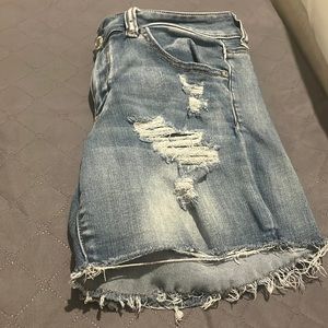 ✨3 for $20✨ AEO Midi Shorts